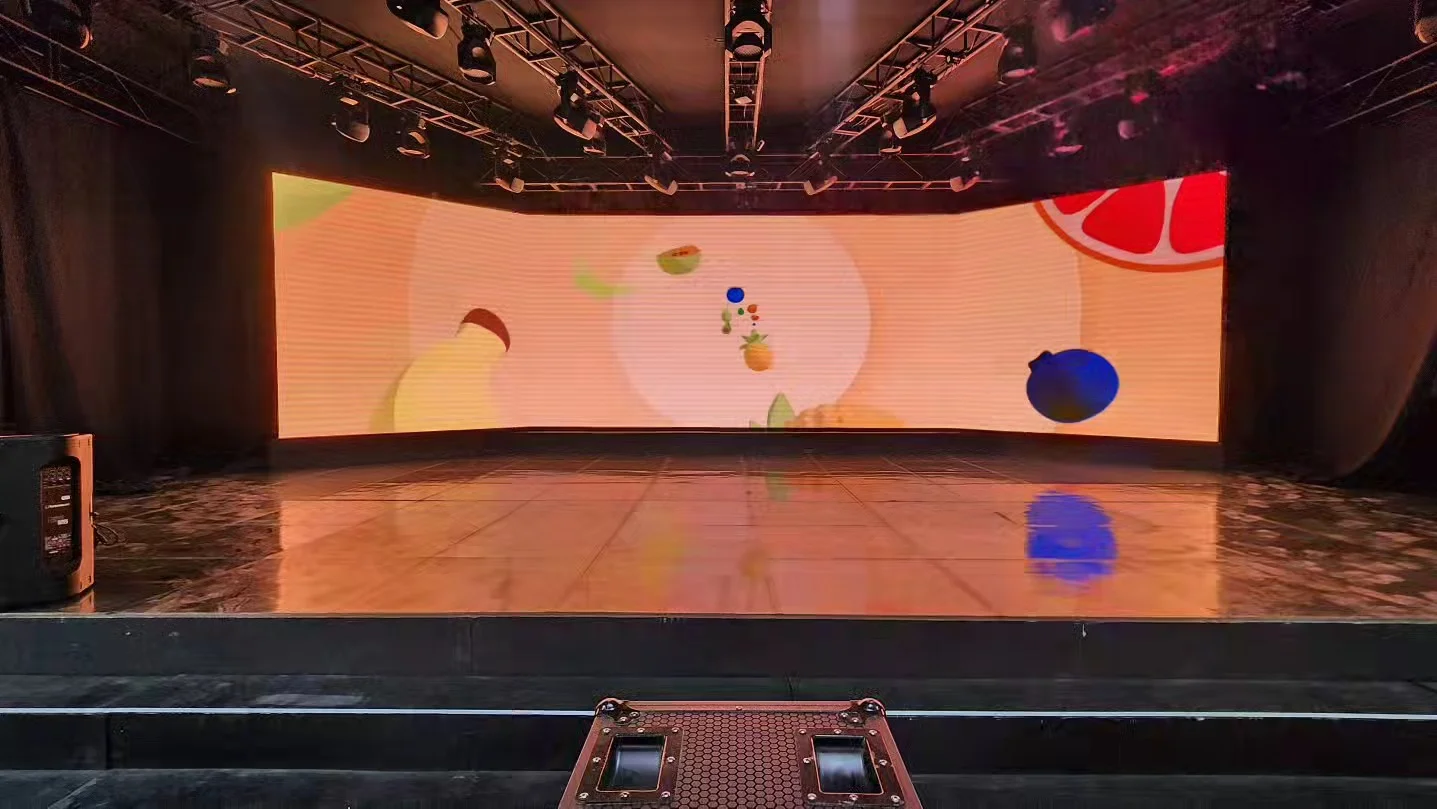 

Indoor P2.604 Rental LED Display Movable Stage Splicing Arc- Shaped Screen Panel 500*500mm