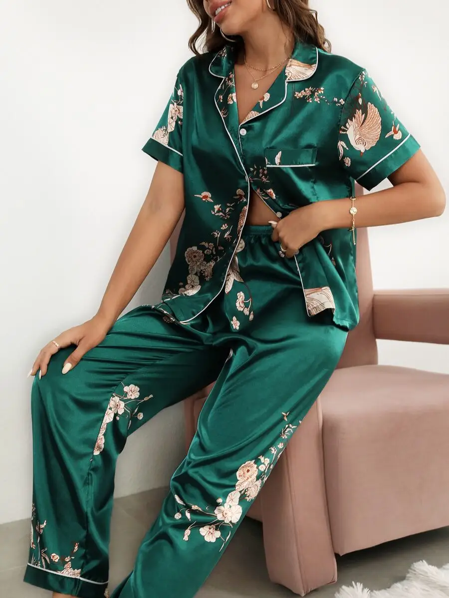 

Green Floral Print Satin Pajama Set Short Sleeve Turn-Down Collar Women