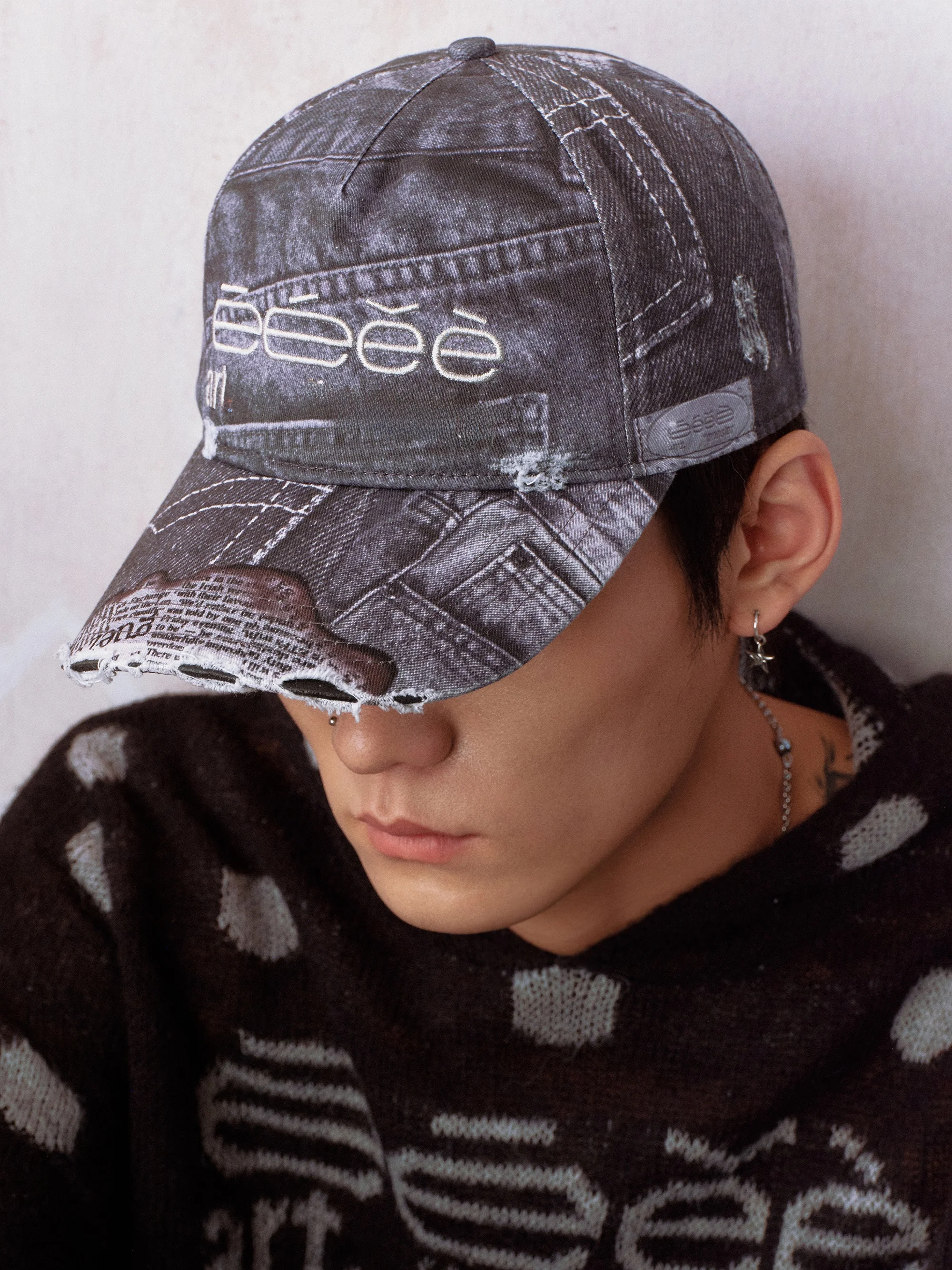 Retro Faded Denim EeeeAronster Baseball Cap Sunshade Embroidered Duckbill Cap Adjustable round Top Unisex All Seasons