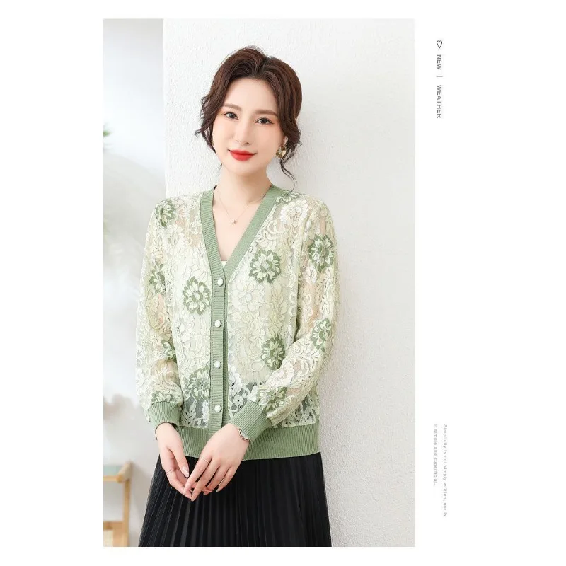 الخامس الرقبة سترة مشغولة من الصوف سترة ملابس الحماية من الشمس للنساء 2025 رقيقة الدانتيل فضفاضة جوفاء طويلة الأكمام البنطال القصير