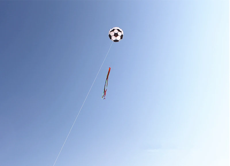 Spedizione gratuita aquilone da calcio giocattoli volanti per bambini pipa voadora cometas de viento infantil drachen steigen kite adulti all'aperto