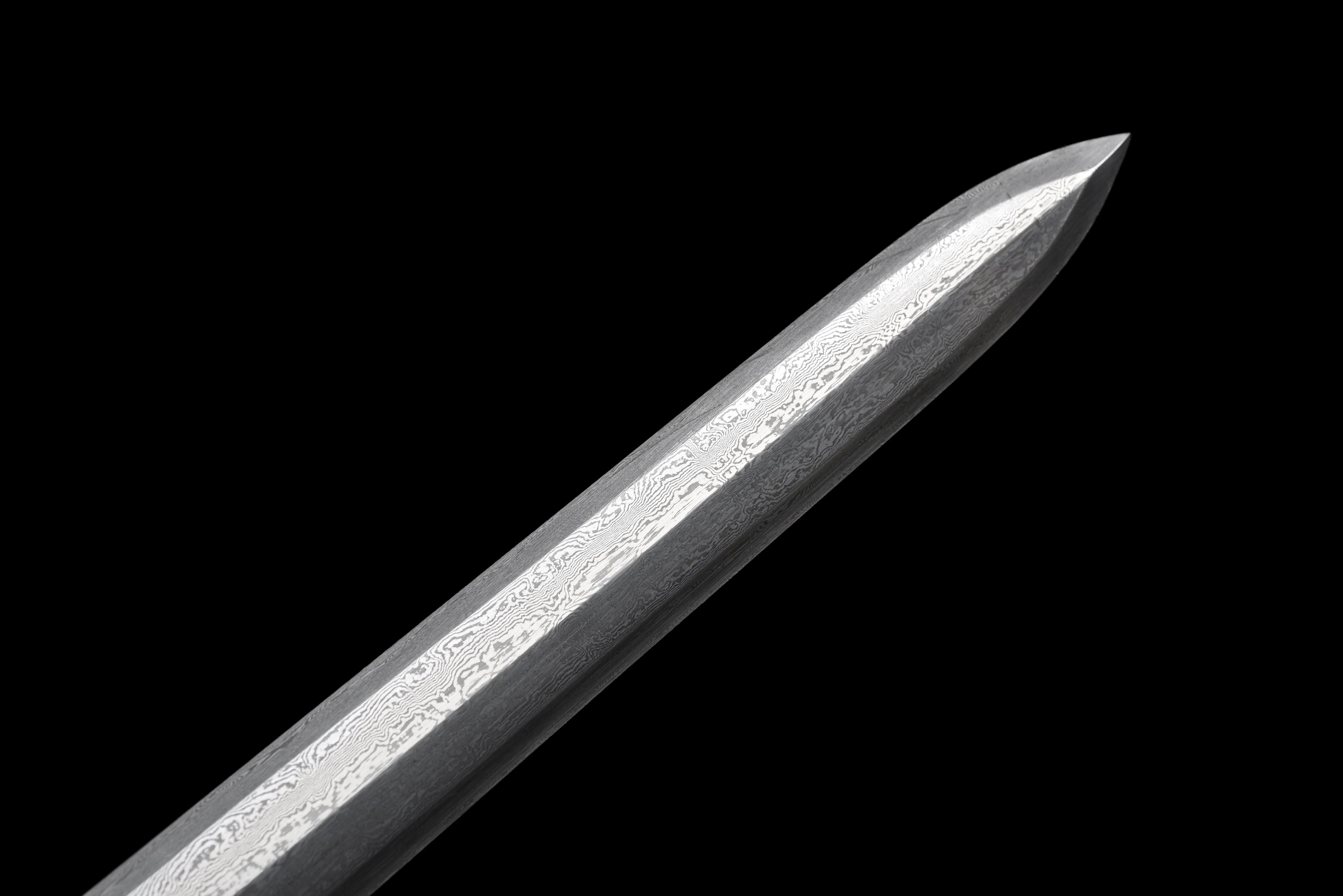 genuine Chinese dragon and phoenix samurai sword katana, with a wooden sheath and a very sharp Damascus steel blade, is a unique