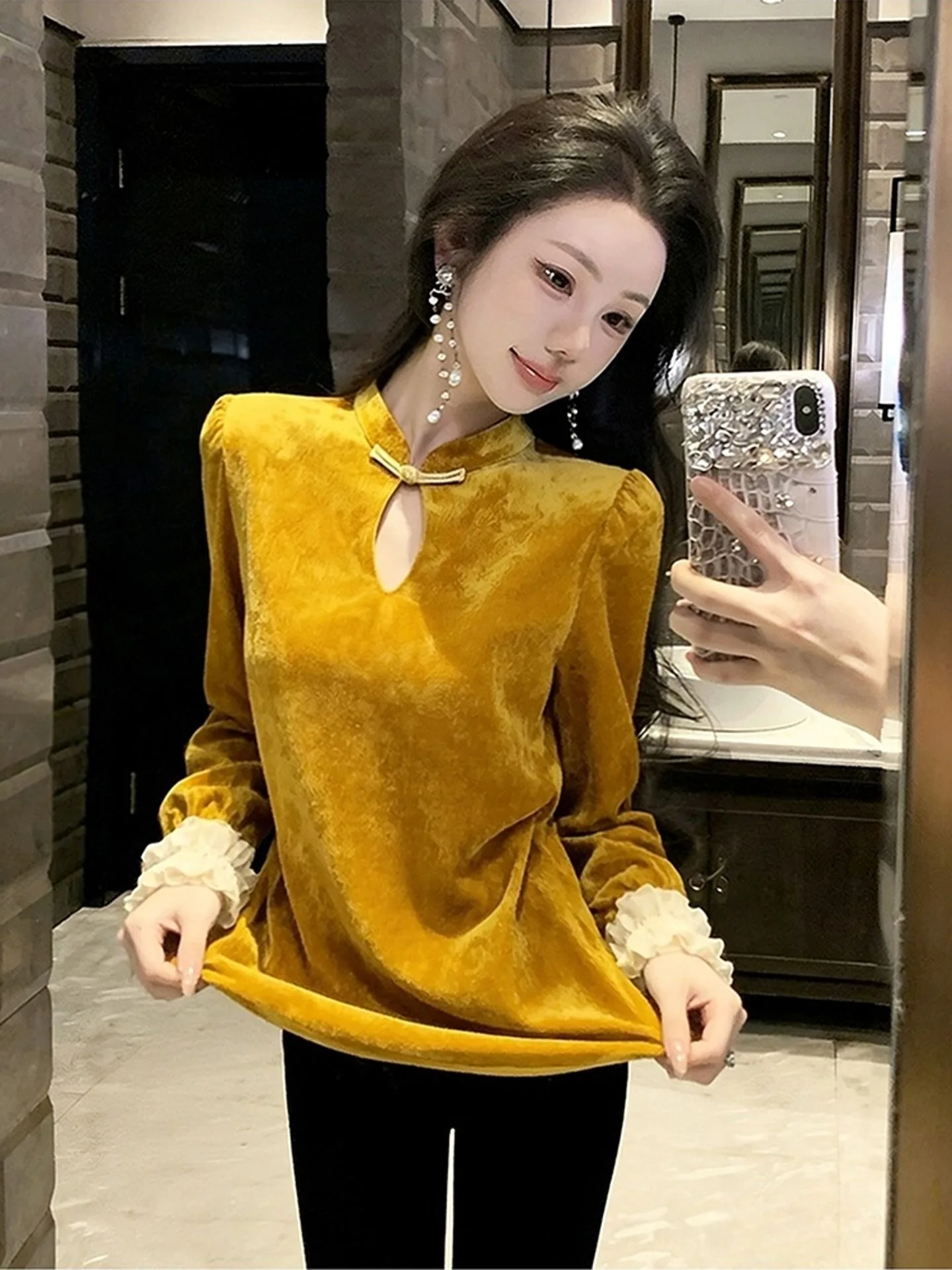 

New Chinese Sle Khaki Velvet irt Women's Unique Super Beautiful Wooden Ear Splicing Buttoning National Sle Small S...