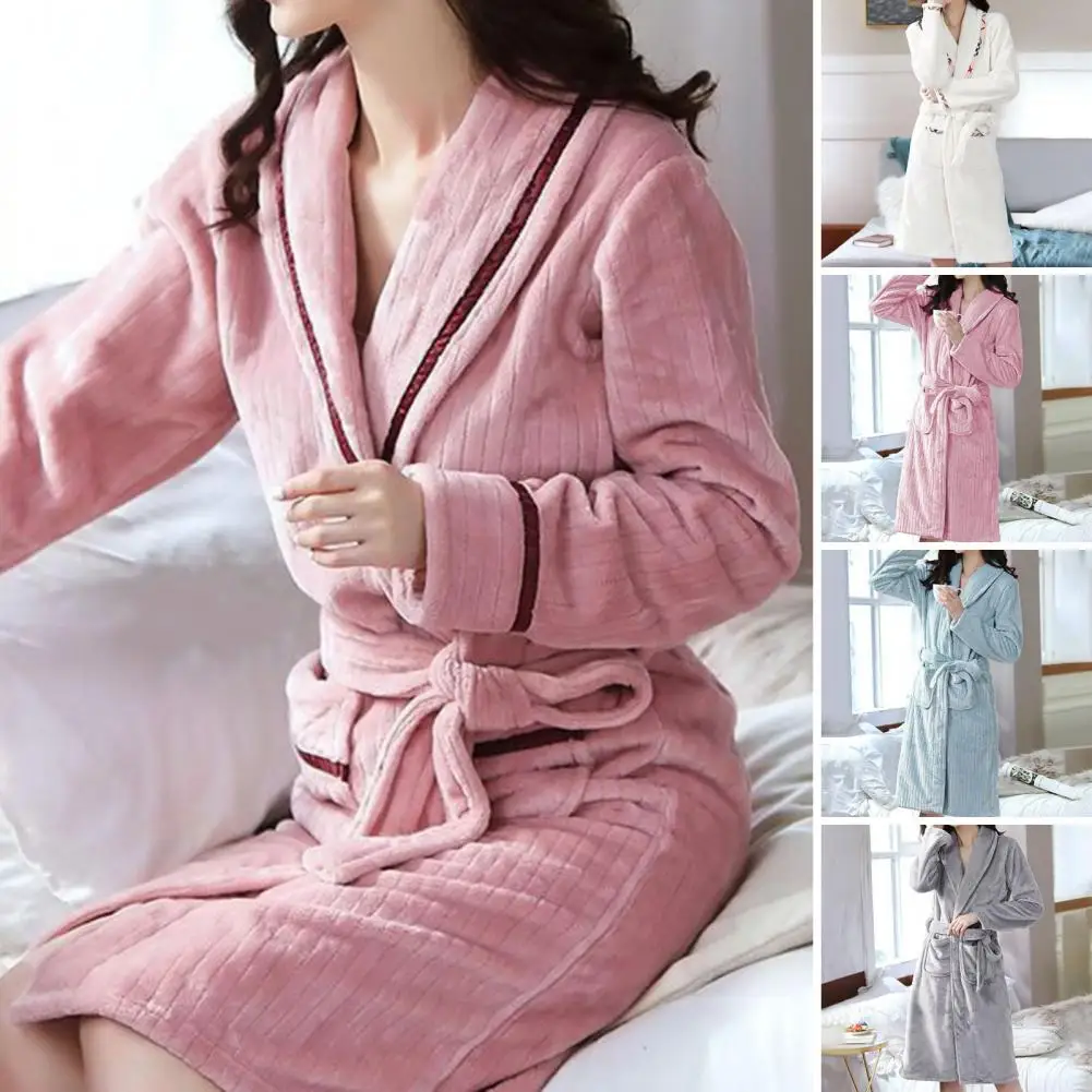 Women's Velvet Bathrobe Warm Soft Plush Hooded Robe for Home Spa Fluffy Anti-Wrinkle Nightgown for Daily Wear Private Occasions