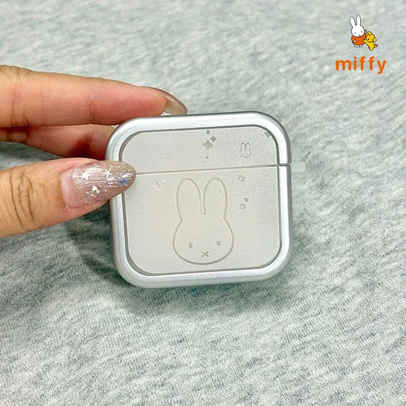 Bonita carcasa para auriculares Miffy adecuada para Airpods 4 3 2 Pro, funda para auriculares anticaída a prueba de golpes con regalo colgante