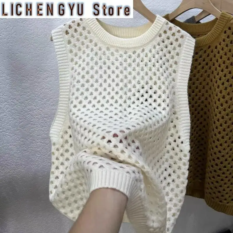 

Retro Round Neck Hollow Knitted Vest Sweater Vest Vest Women Loose Design Layered Exterior