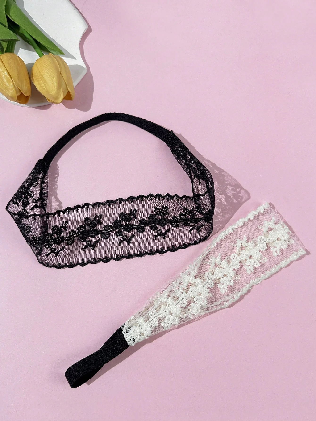 2 pieces of embroidered lace trim headbands for ladies, suitable for travel photography, providing comfortable hair decoration.