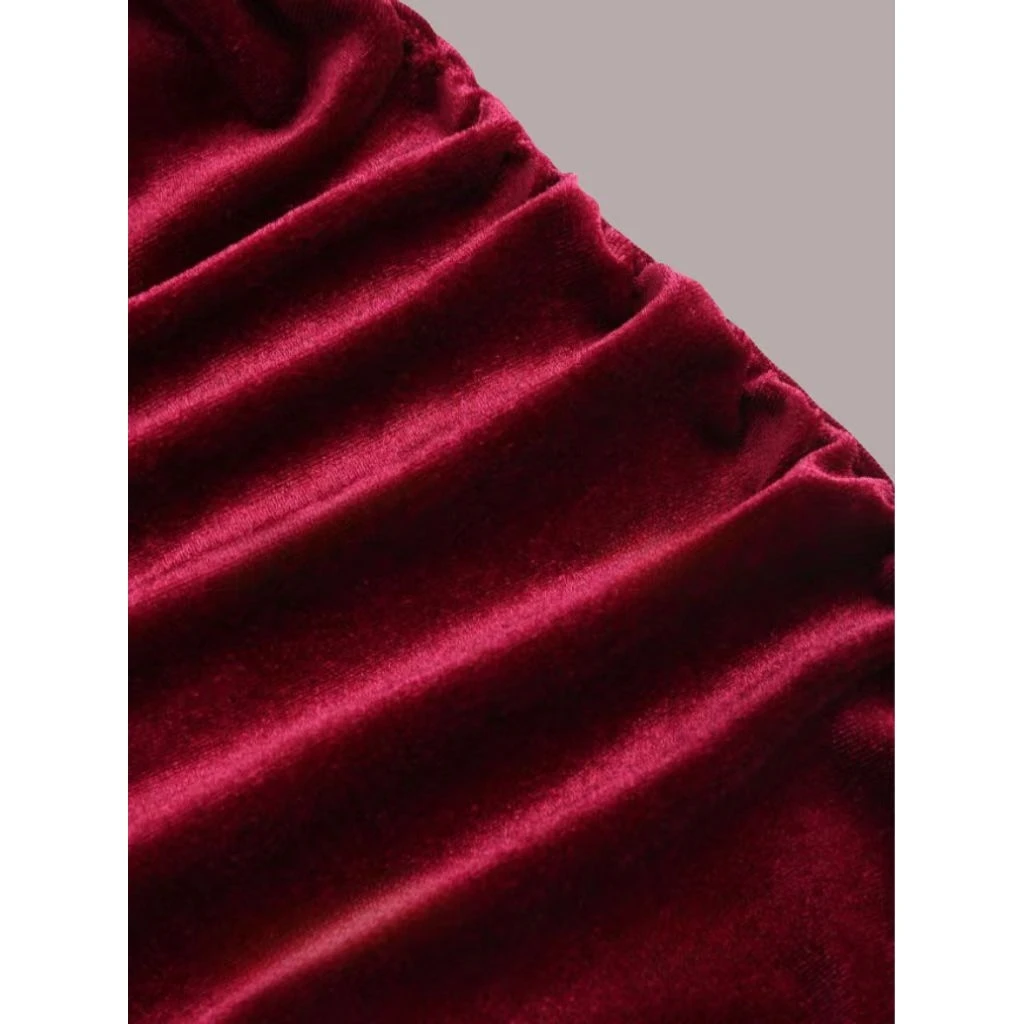 Aksamitna sukienka na ramiączkach Elegancja Jesień Zima Nowość Modna damska sukienka midi Bez marki Materiał poliestrowy