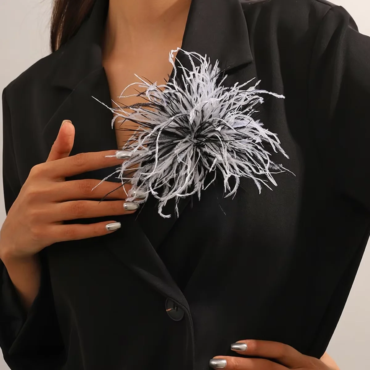 15CM French Style Multicolor Feather Brooch for Women Vintage Trendy Handmade Lapel Pin Wedding Party Jewelry Accessory