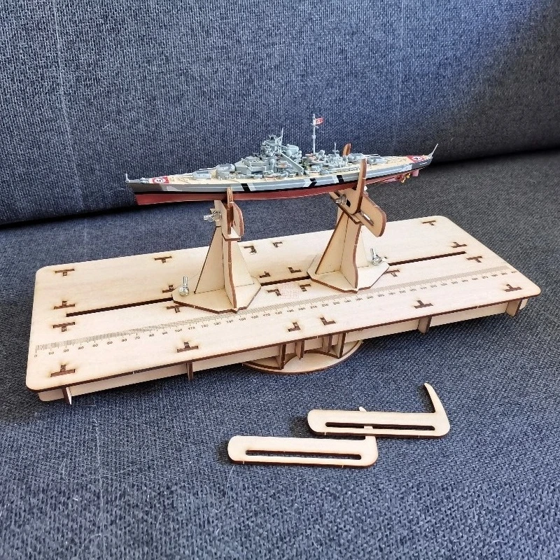 Auxiliary tools for ship model making, construction bracket slipway, special for wooden assembled sailing ship models
