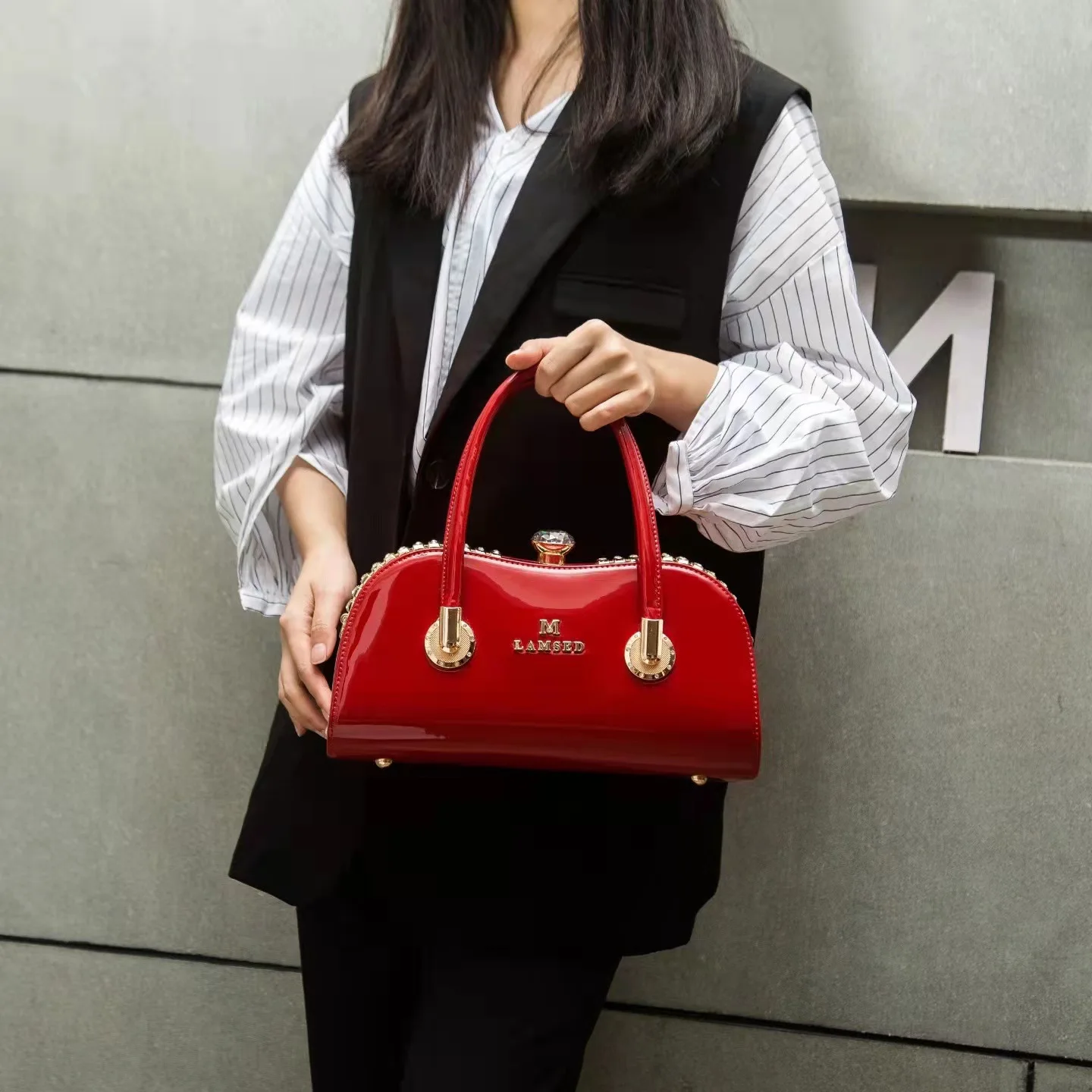 Women Patent Leather Single Shoulder Crossbody Bag 2023 New Versatile Middle-aged Women's Mother  Minimalist Handbag