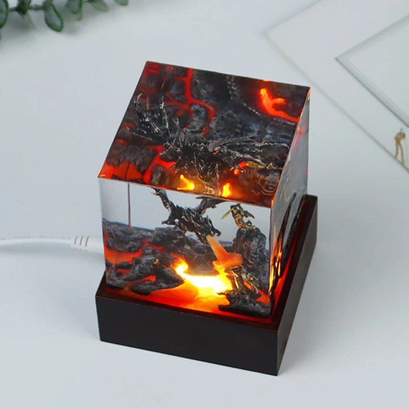 Dragon Jet Flame Organism Resin Table Light Creactive Art Decoration Lamp Flying Dragon Theme Night Light  USB Charge