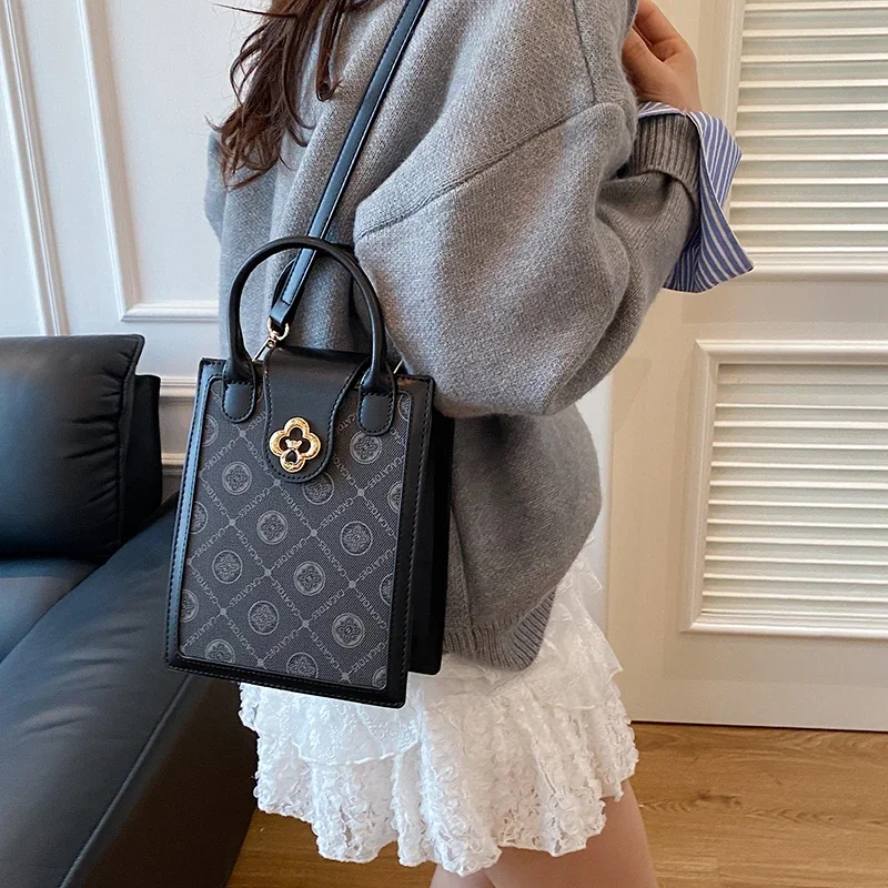 

Vintage Trendy Diaper Bag For Women Designer Crossbody Handbag Luxury Brand Minimalist Elegant Large Capacity Leather Tote