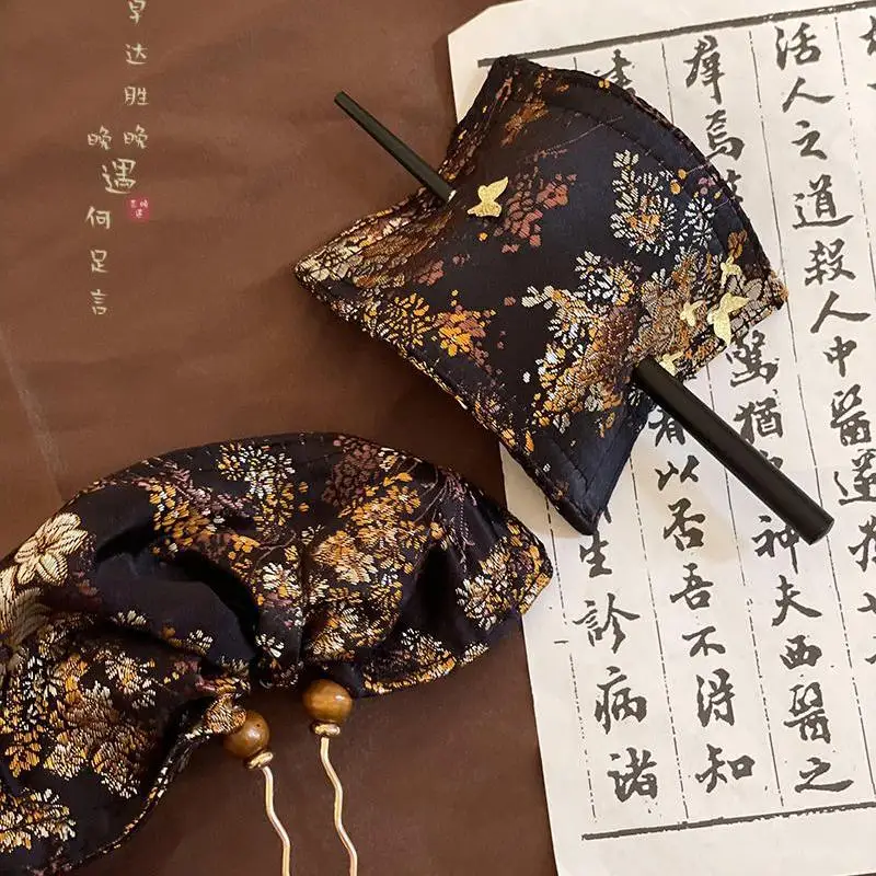 New Chinese Style Embroidered Flower Fan Square Hairpin Retro Elegant Hair Stick Exquisite Hair Accessory Match Horse Face Skirt