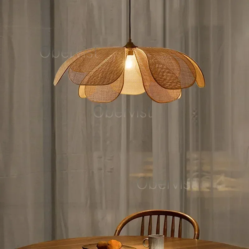 Lámpara Colgante LED de Mimbre con Diseño de Pétalos Estilo Japonés, Lámpara de Techo de Ratán para Decoración del Hogar, Decoración de Habitaciones, Iluminación Interior