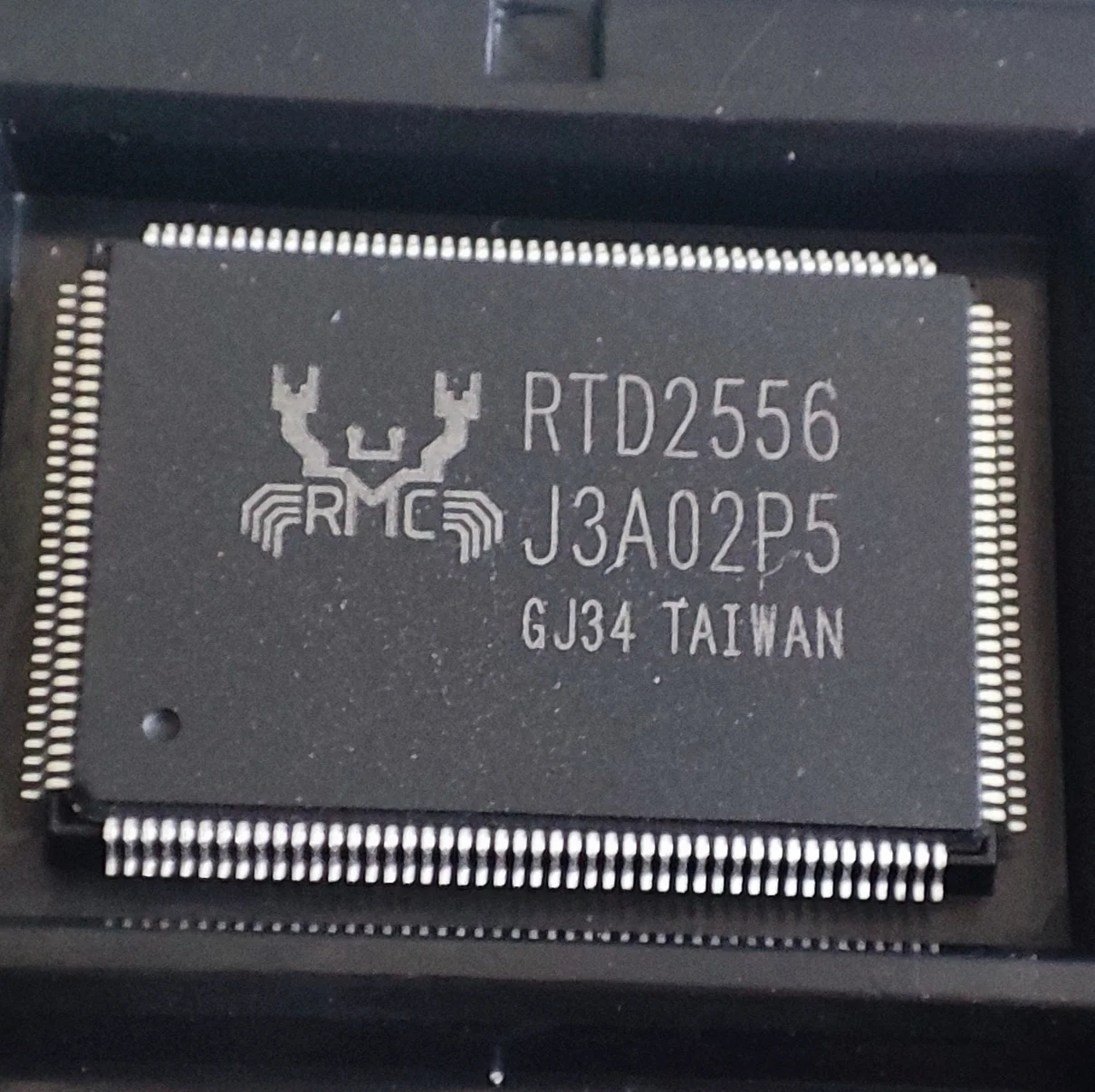 1~10pcs/lot RTD2556-CG RTD2556 QFP-156 100% Brand New Original.