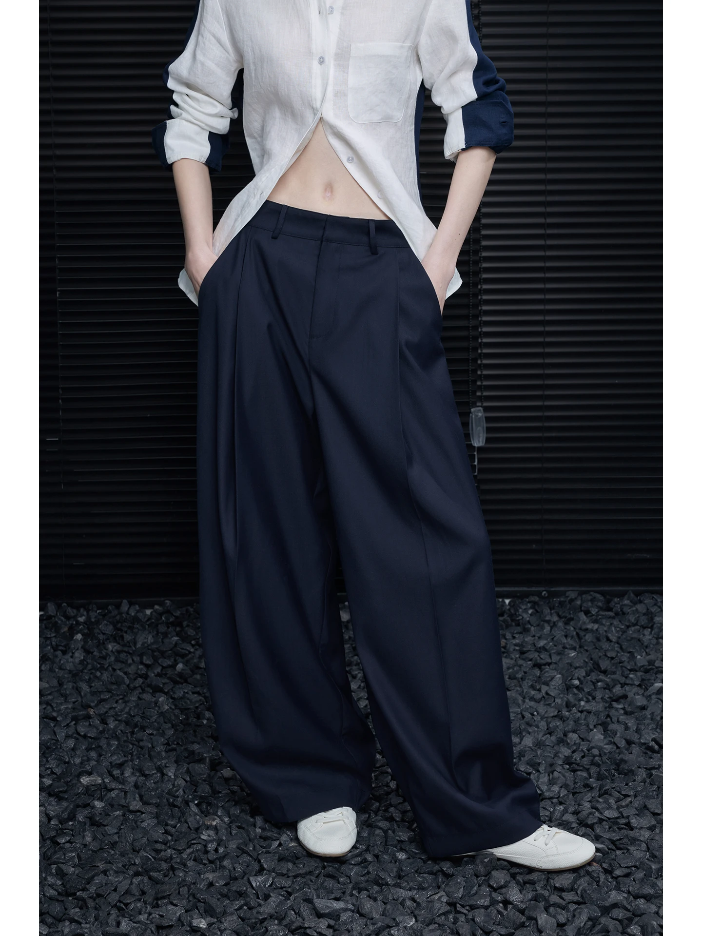 

High Waist Straight Leg Suit Pants Wide Leg Pants Women's Faion Loose Drapey High End Feel Spring 2026 New Sle