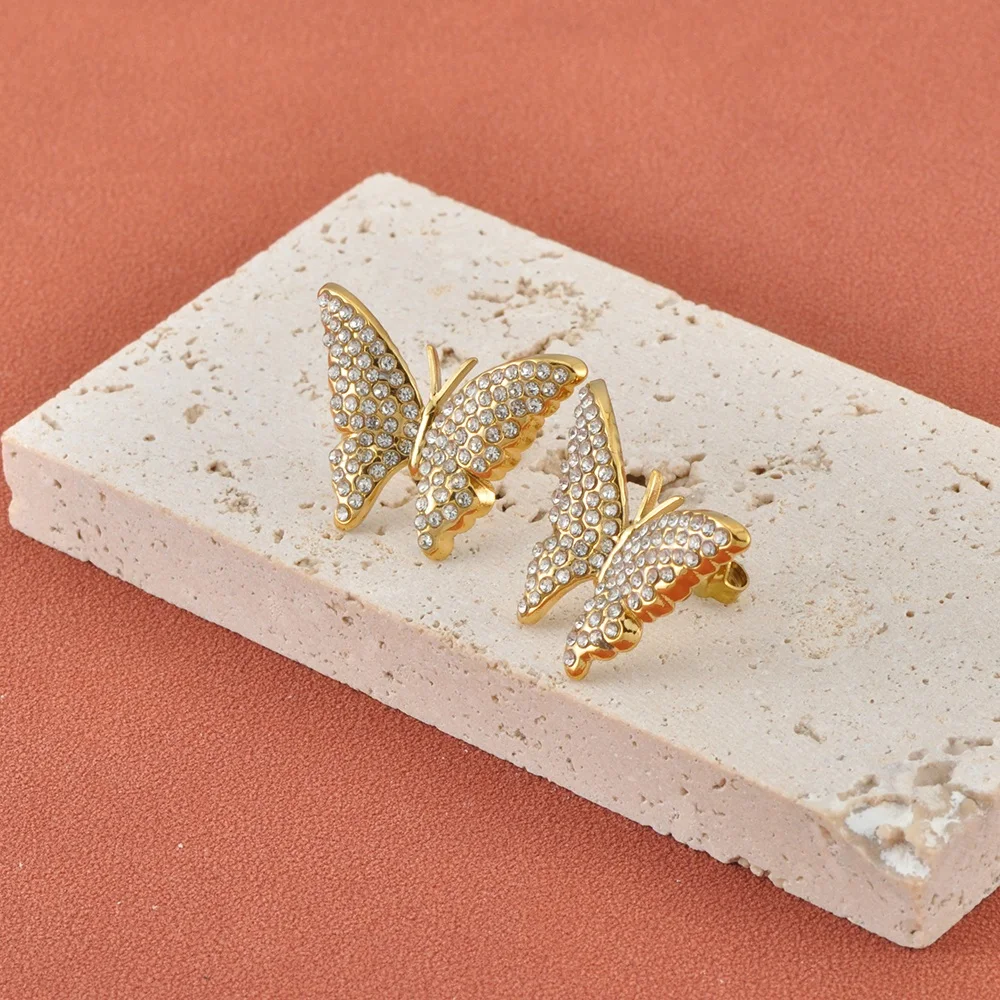 Lokaer Edelstahl 18K vergoldete Schmetterlings-Ohrringe für Damen, modischer Luxus-Strass-Schmetterlingsschmuck E26076