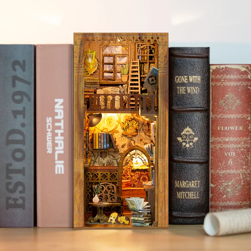 

Миниатюрная 3D-модель-пазл Cutebee «Вечный книжный магазин»: деревянный кукольный домик с подсветкой, набор для сборки, игрушка-конструктор, комплект для создания уголка для чтения