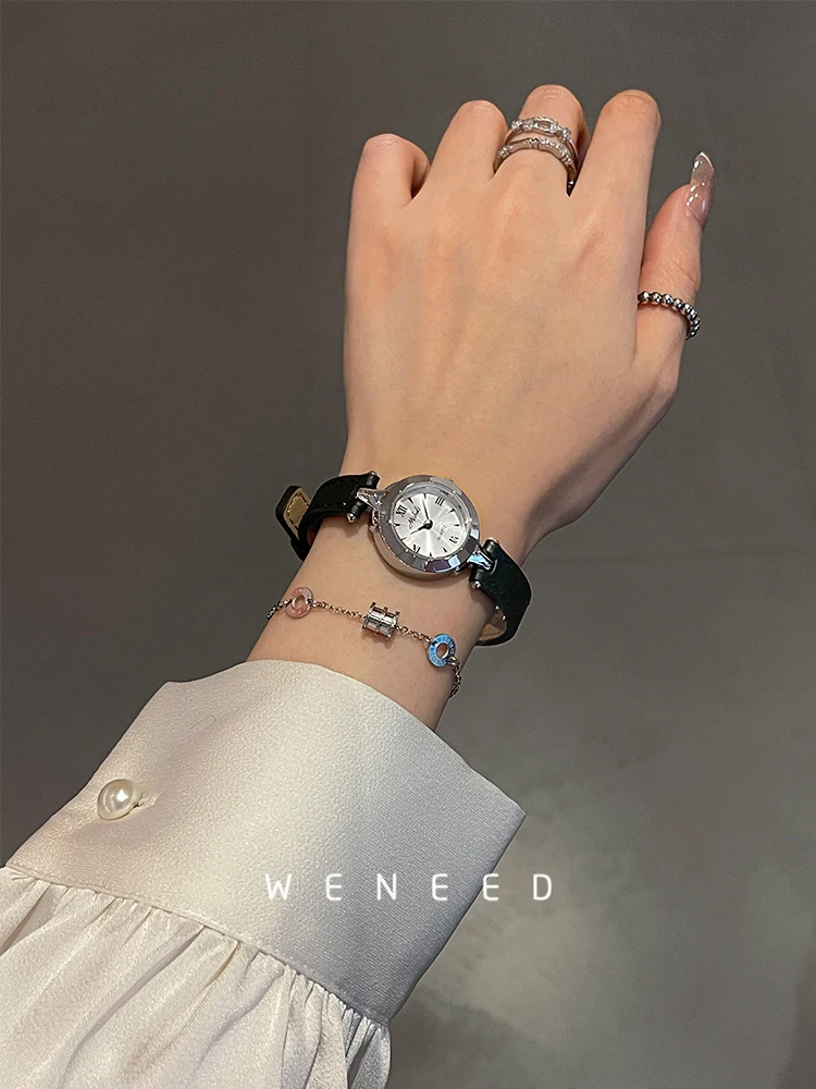 Retro watches for women 2025 new women's simple temperament high-end leather belt women's watches high-quality luxury watches