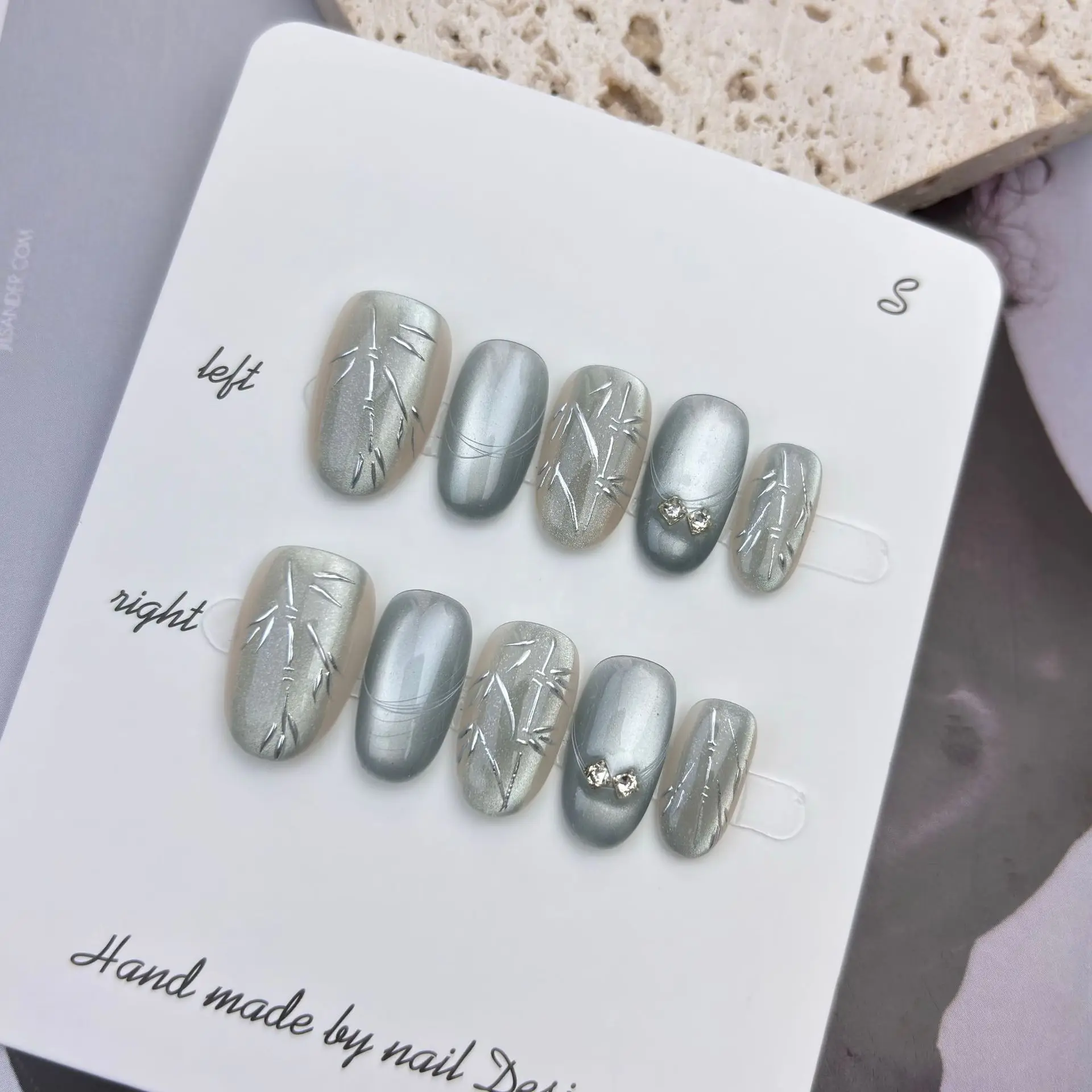 10Pcs Short Oval Handmade Press on Nails Simple Wearable Fake Nails Advanced Smudge False Nail Gold Edge Full Cover Nails Tips