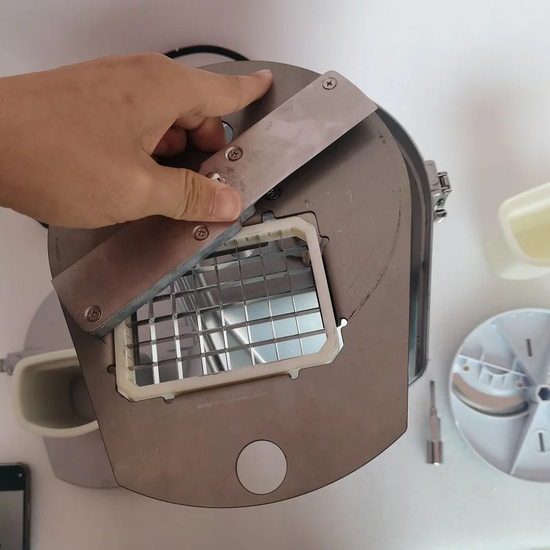 آلة تقطيع الخضروات التجارية منتج أغذية كهربائي آلة تقطيع الجزرة والبطاطس والبصل آلة قطع المكعب الحبيبي