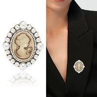 Beaut & Berry Vintage émail perle beauté tête broches pour femmes Figure broche décontracté fête accessoires nouveaux cadeaux amis décoration 2