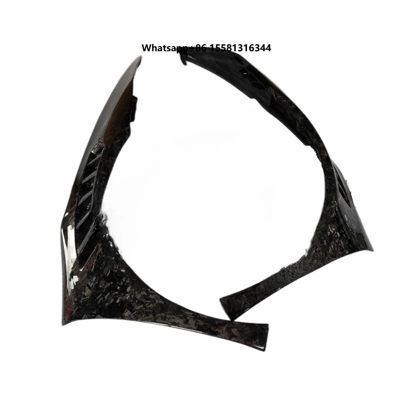 A Pair of High-quality Dry Carbon Forged V-style Perforated Mudguards for the  Huracan LP580 LP610 Body Kit