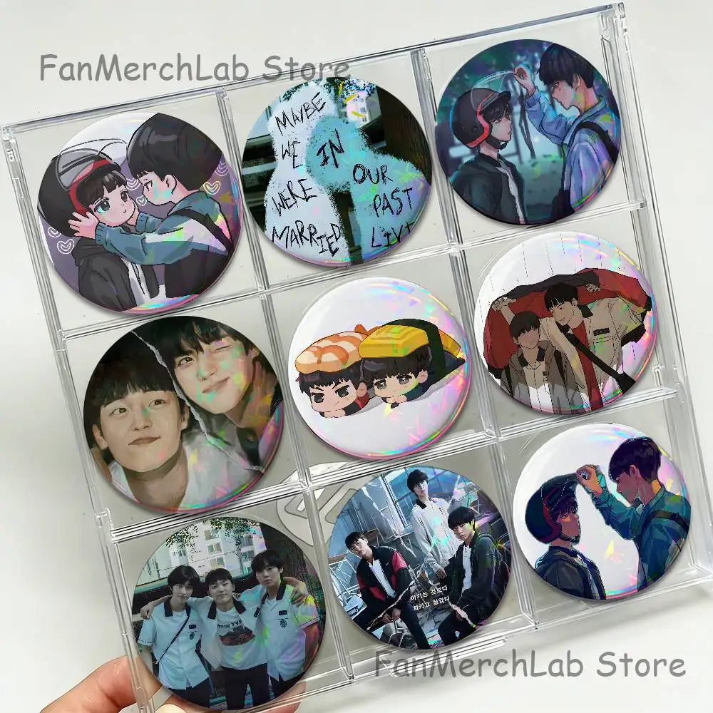 

Cute TV W-WeakS H-Hero Class Creative Round Badge Button Pin Bag Decor Fans Collection Friends Gift Brooch