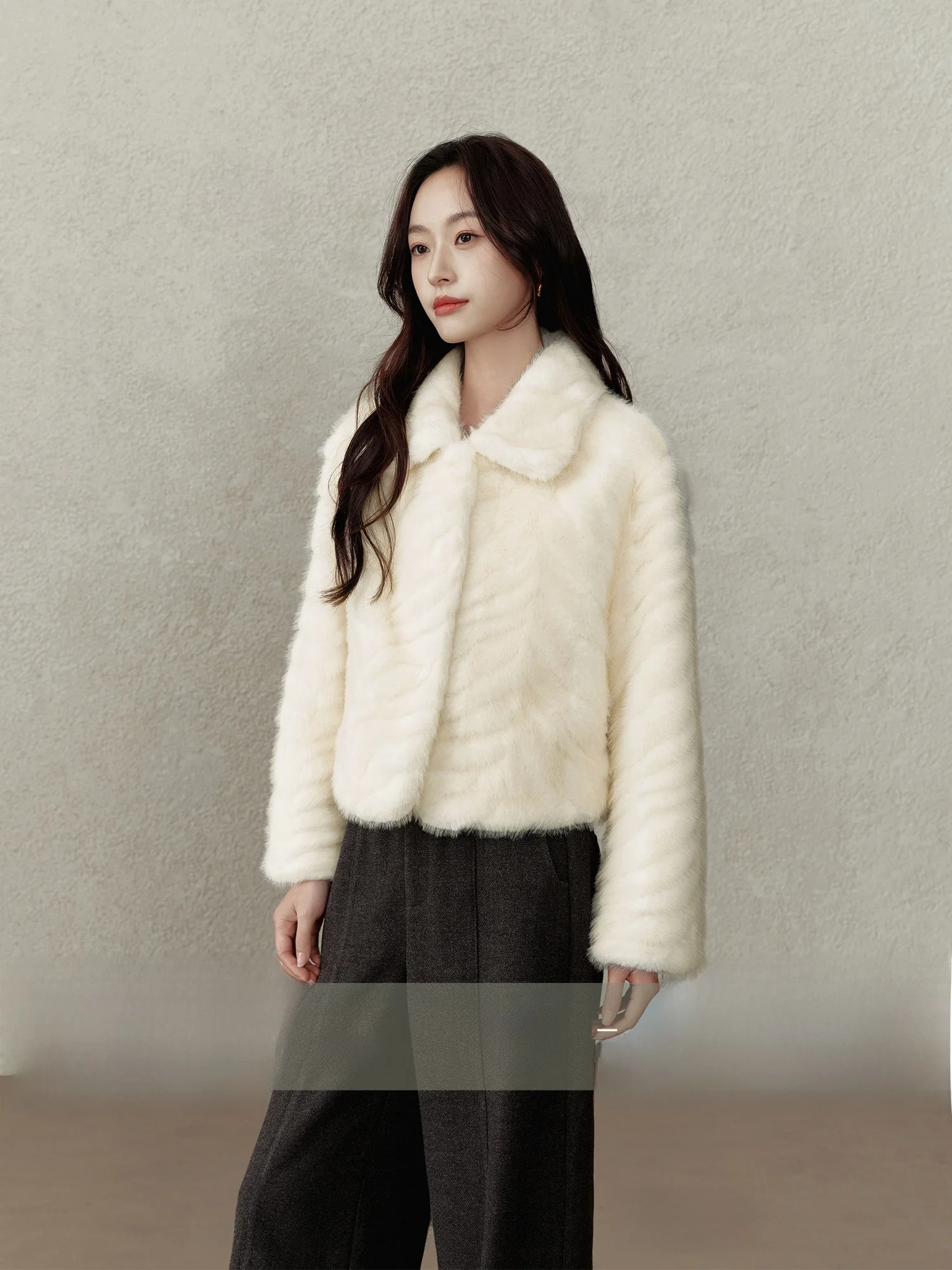 

Rising orties White Collar Fur And Leather Inteated Fake Fur Warmth Outerwear Women Winter ort Coat Simple Sle Long S...