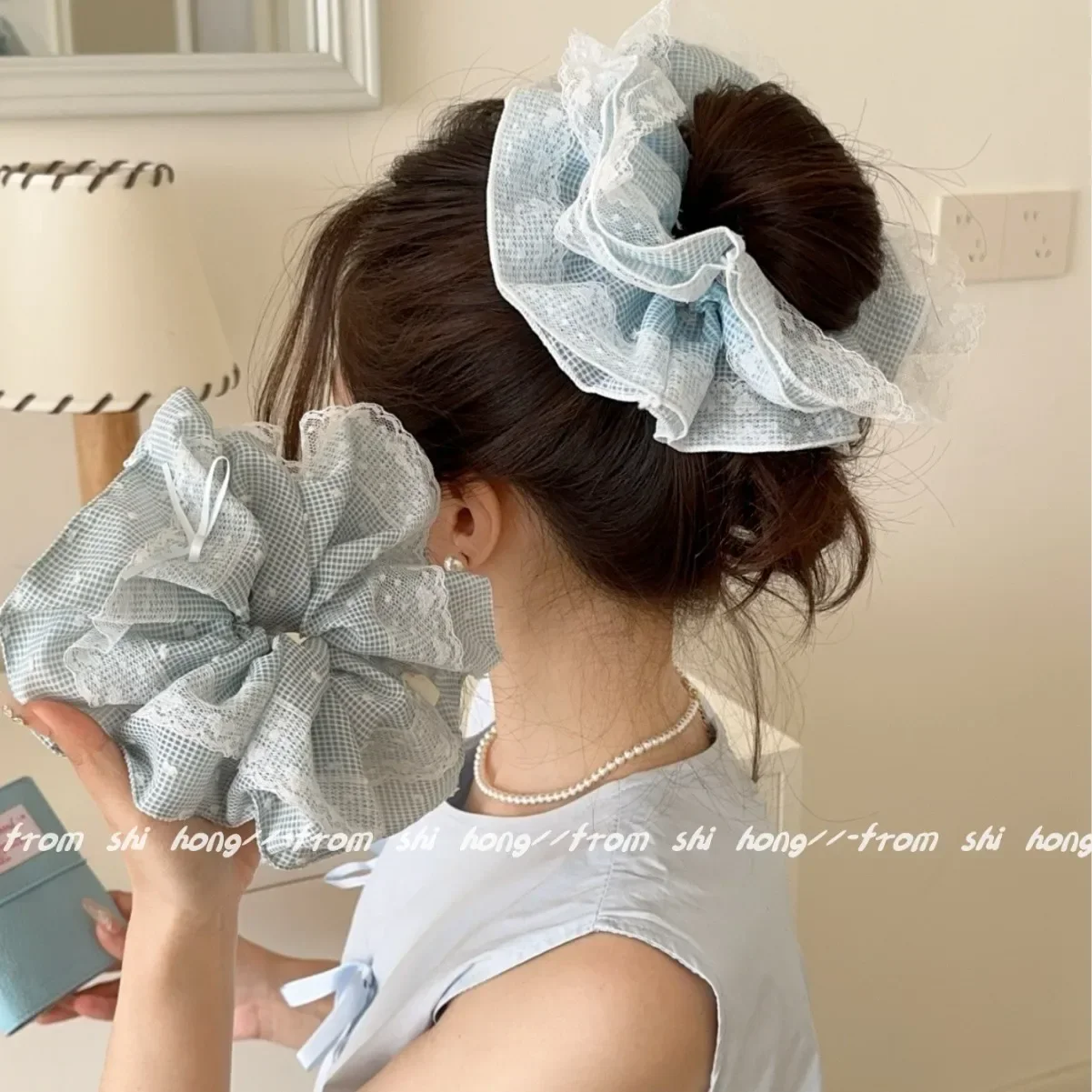 

2025 Новый светло-голубой балетный стиль, сетка, кружевная полоска для волос, кольцо для толстой кишки, высокочувствительная шаровая головка, сетка, хвост, веревка для волос, женская