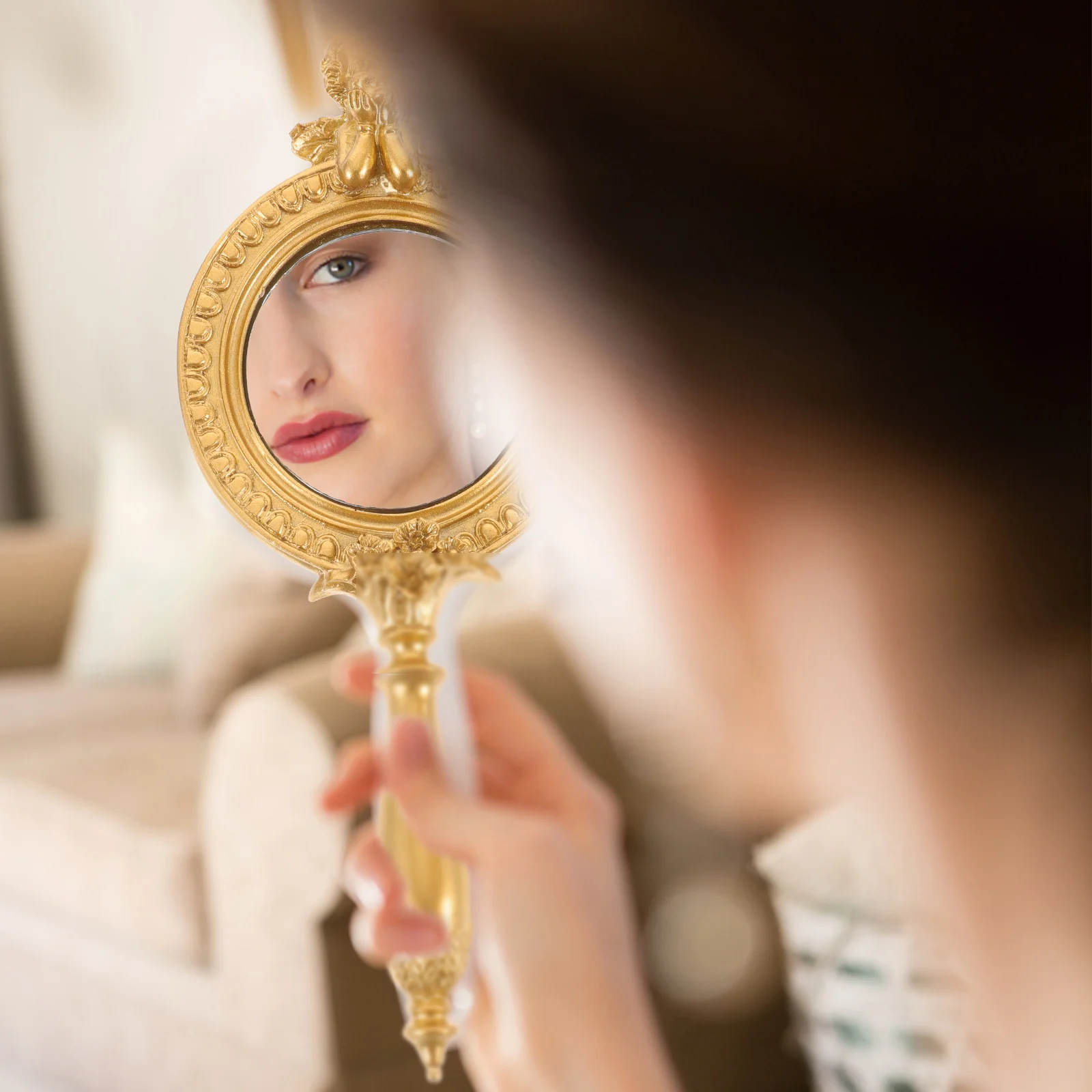 Vintage Handheld Mirror Portable Mirror Resin Handle Decorative Chic Design Long Term Use Gift for