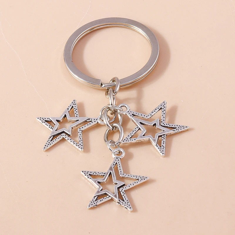 

Cute Alloy Hollow Star Charms Keychain for Car Key Souvenir Gifts Women Men Handbag Hanging Key Chains DIY Accessories