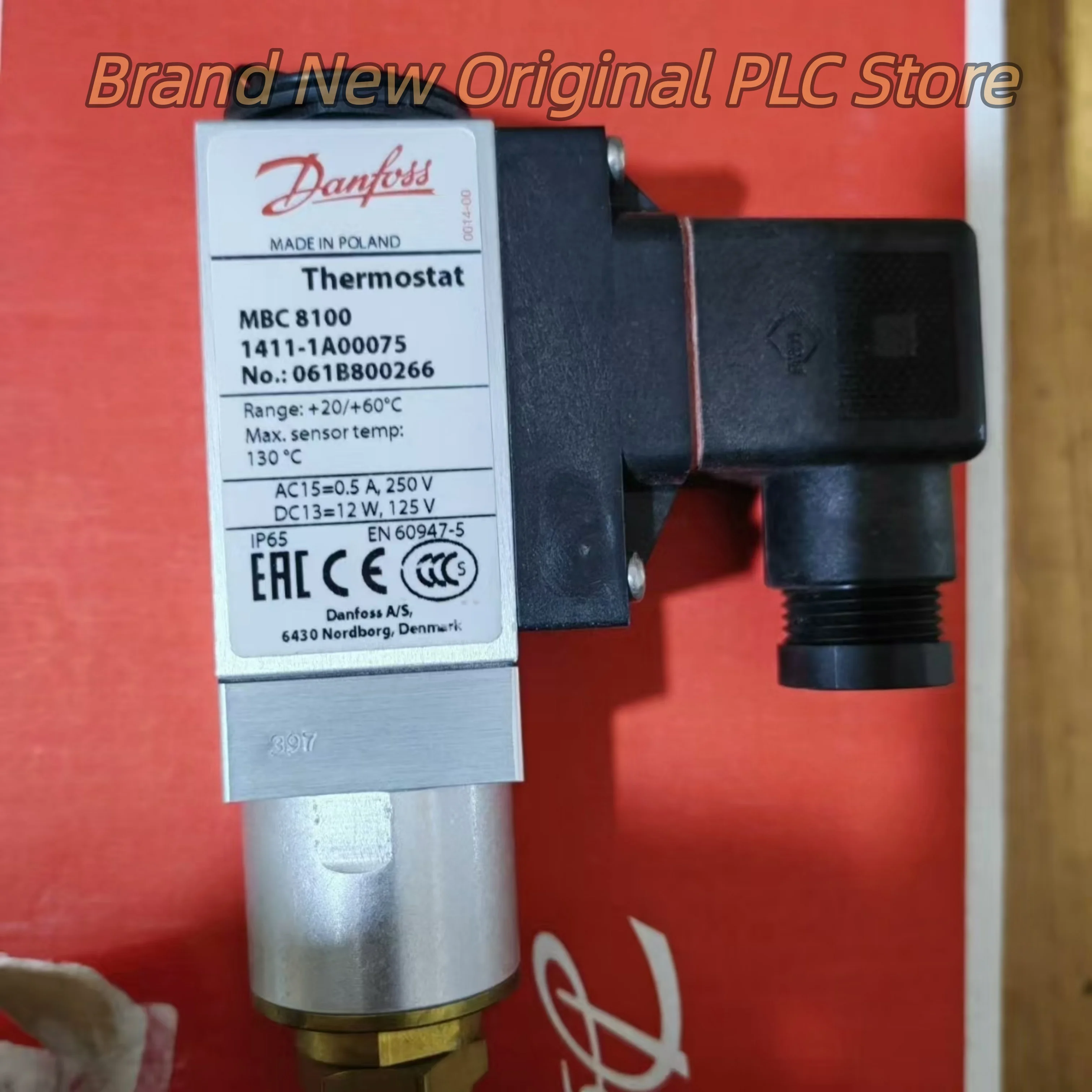 New original  061B800266 MBC8100 061B800366 MBC8100 thermostat