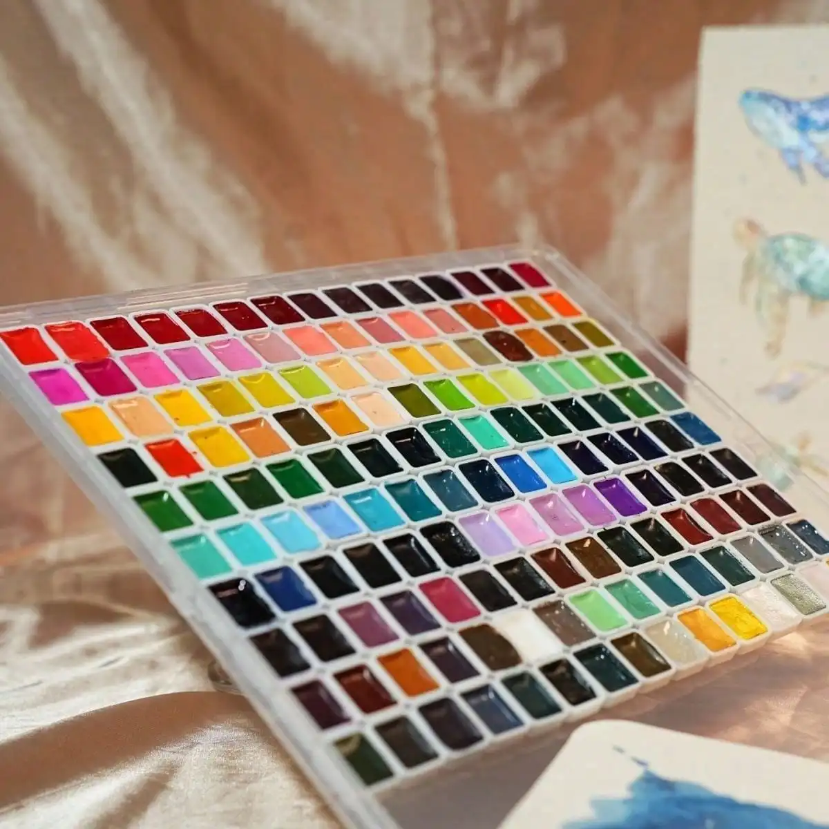 

Набор акварельных красок с перламутровым блеском, 150 цветов, яркие пигменты, гладкое смешивание, художественные принадлежности для художников, для рисования, творчества и DIY-проектов