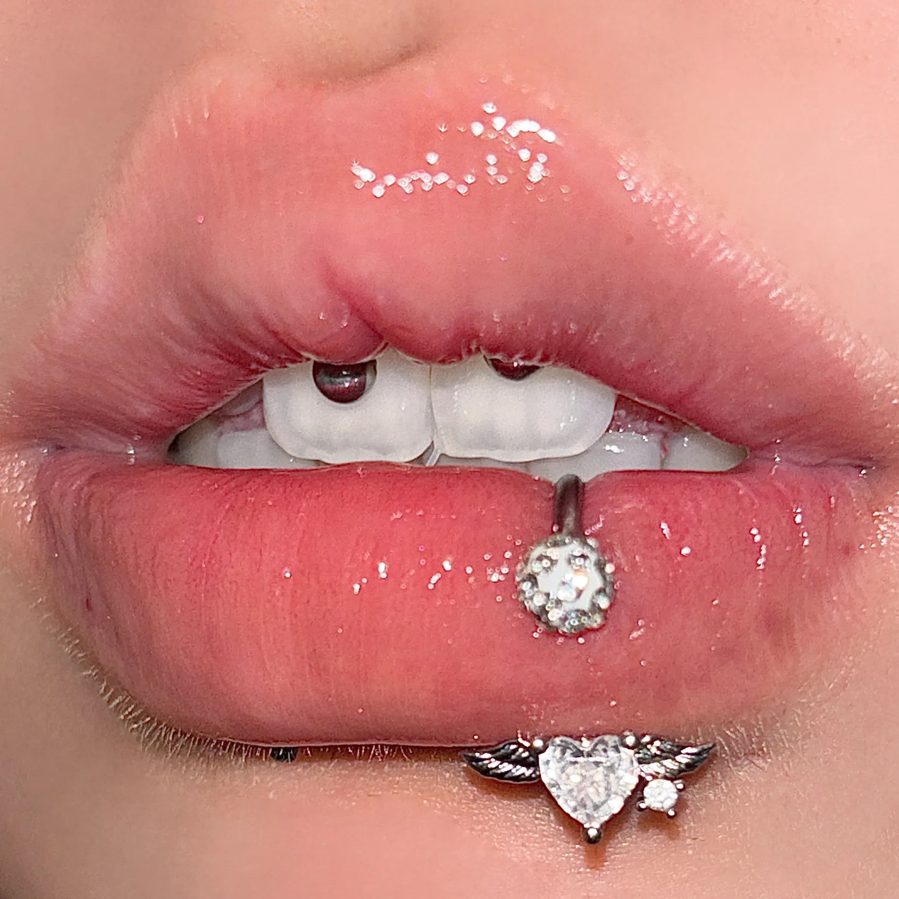 Heart Little Devil Wings Lip Ring Mud Ball Flash Lip Decoration Stainless Steel Earbone Ring Cochlear Stud Body Piercing Jewelry