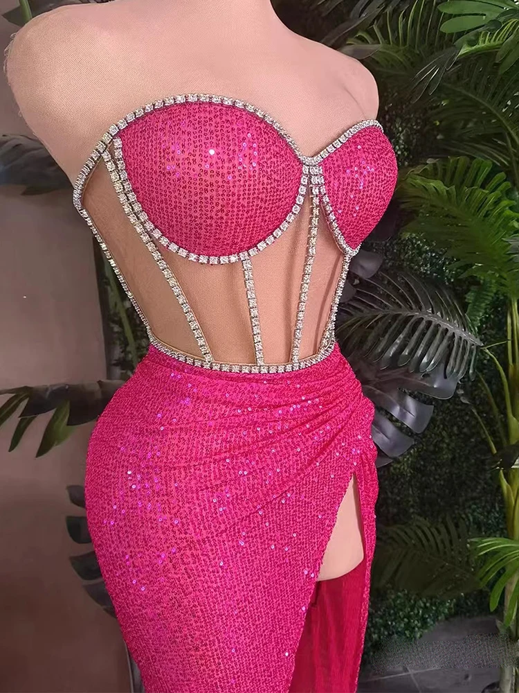 Hoge kwaliteit hot stamping pailletten sexy borst gewikkeld onregelmatige jurk 2025, nieuwe mode aangepaste dameskleding