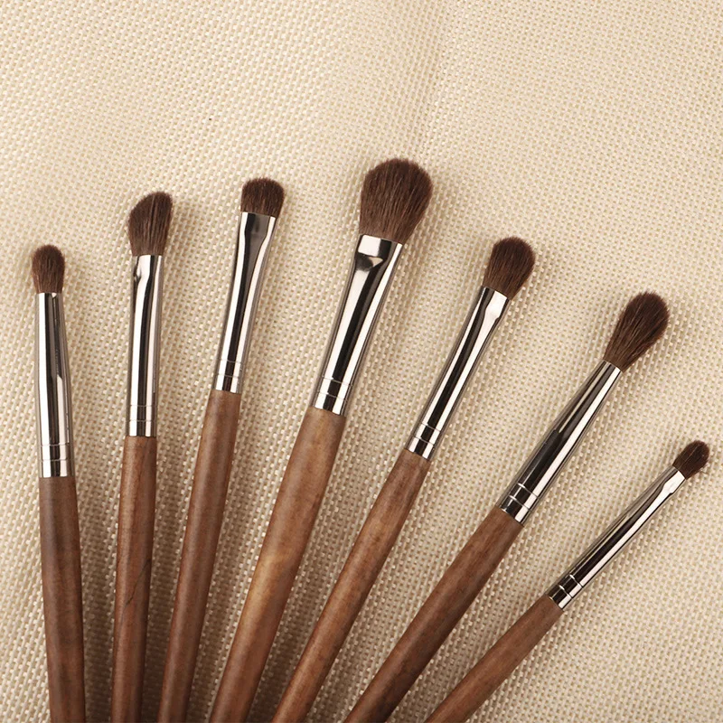 Juego de brochas para sombra de ojos con mango de madera de 7 piezas con cerdas de crin - Brochas profesionales para contorno de nariz y maquillaje de ojos