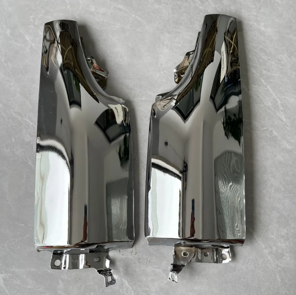 

FIT FOR ISUZU ELF CHROME SIDE PLATE HIGH QUALITY CHROME BODY PARTS