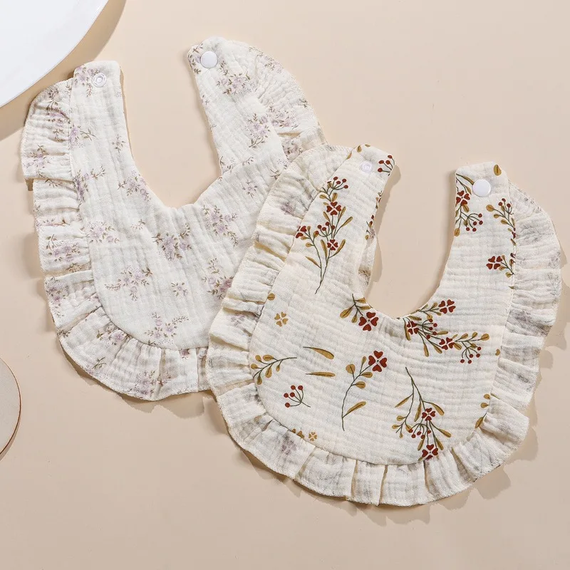 

4-слойные муслиновые хлопковые слюнявчики-банданы с рюшами, супервпитывающие, для малышей, с милым мультяшным принтом, салфетки для отрыжки