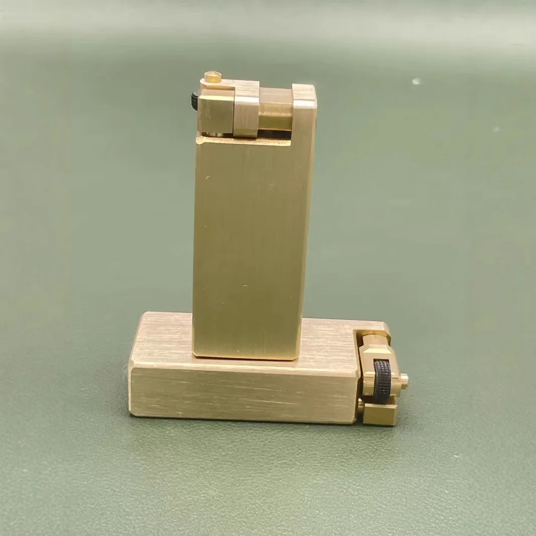 

Латунная керосиновая зажигалка ручной работы, персонализированная бронированная зажигалка в стиле ретро, элитный подарок для мужчин