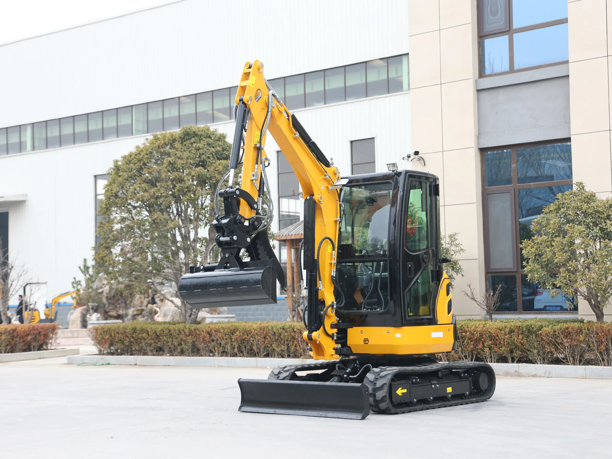 Maßgeschneiderter Haushaltsbagger Minibagger Elektrischer Minibagger zum Verkauf mit CE Multifunktions-Mikrobagger 3,5 Tonnen Diesel