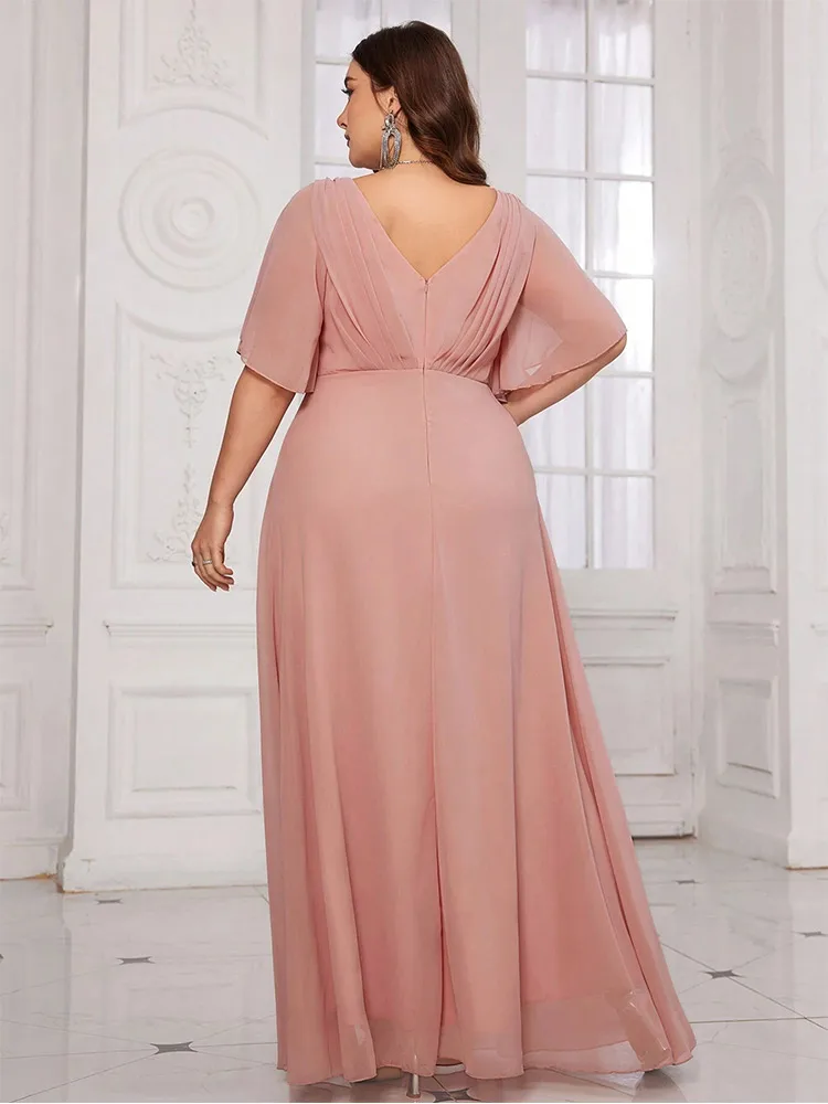 Plus Size V Neck Pink Pleated Floor Suknia wieczorowa dla druhny 4XL 5XL Duży rozmiar Małżeństwo Plus Size Sukienka na studniówkę z krótkim rękawem