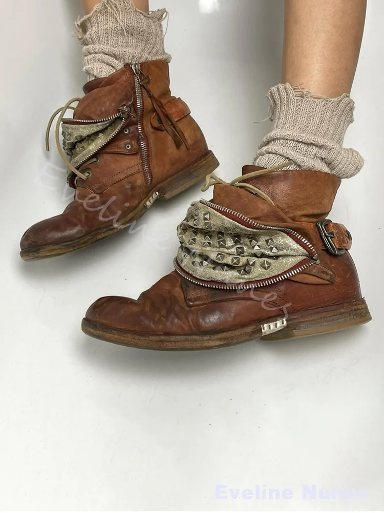 Vintage Distressed Brown Ankle Boots Men Round Toe Flat Rivet Zip Pocket Work Boots Wasteland Gothic Street Genuine Leather Boot