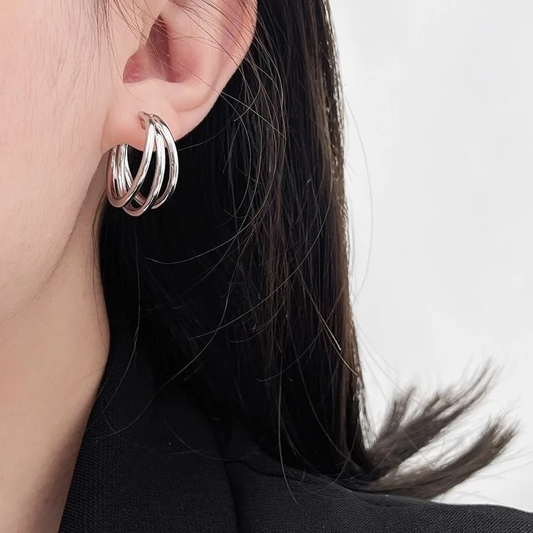 

S925 Sterling Silver Triple Hoop Earrings for Women Minimalist Chic Luxury Circle Stud Jewelry Gift