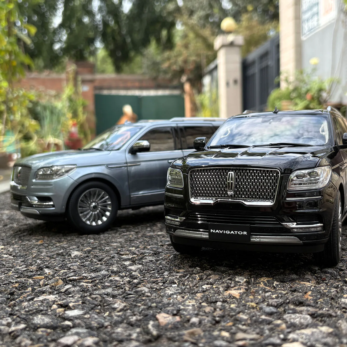 1:18 Original Model,Lincoln NAVIGATOR 2023,Alloy Car Model for Display,Gift and Collections