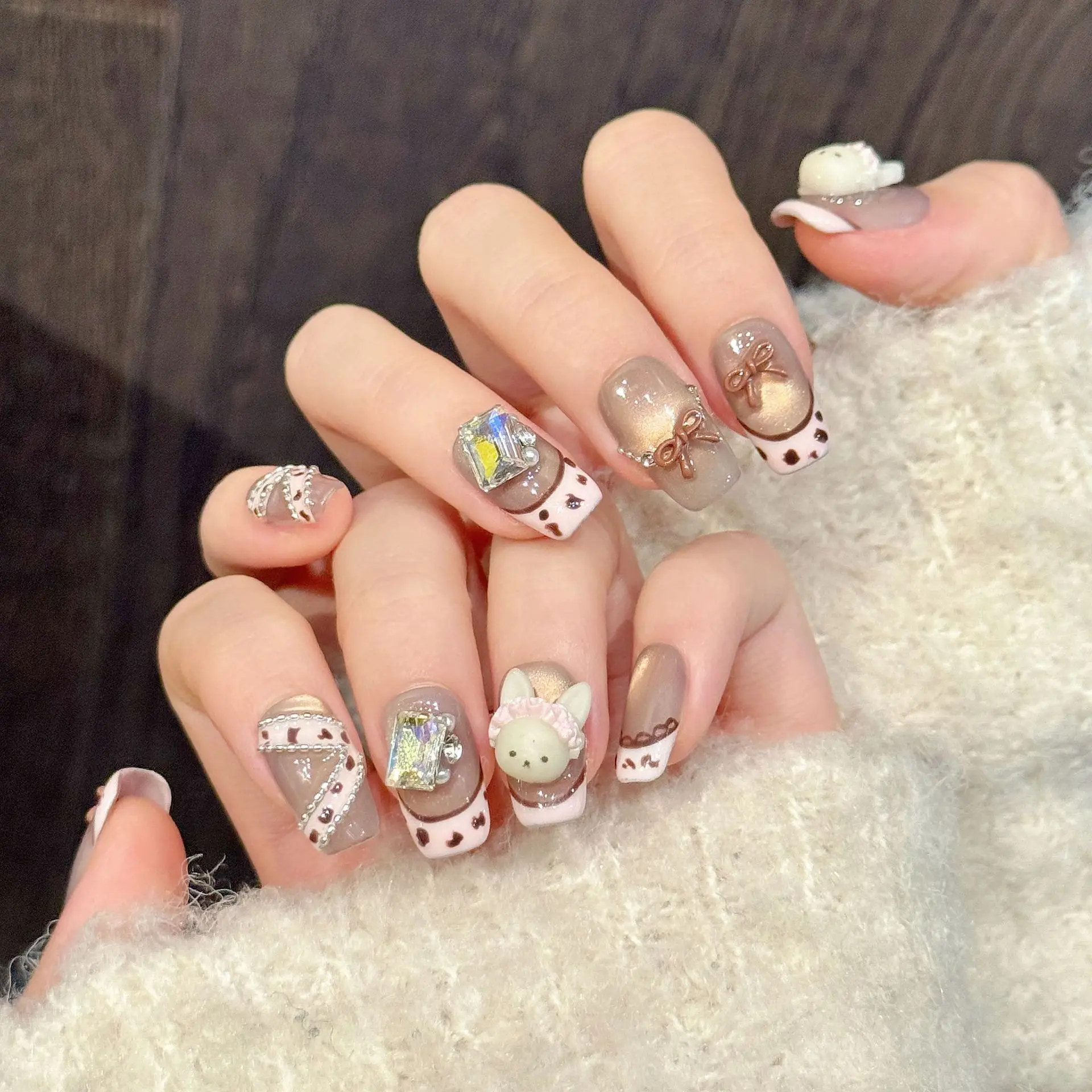 10pcs Milk Coffee Cute Rabbit Press On Nails Short Square Pink French Style Handmade False Nails Sweet Bows Spicy Girl Fake Nail