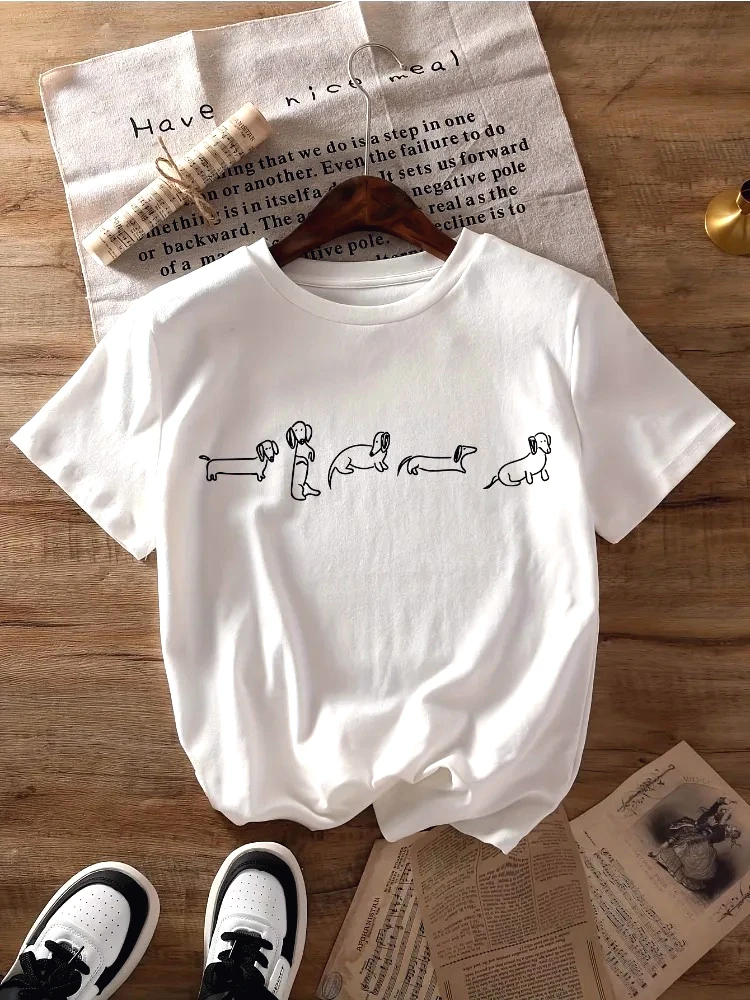 Women's Casual Short-Sleeved Round Neck T-Shirt with Cute Dachshund Pattern Print Summer and Spring Top Dog-Themed T-Shirt