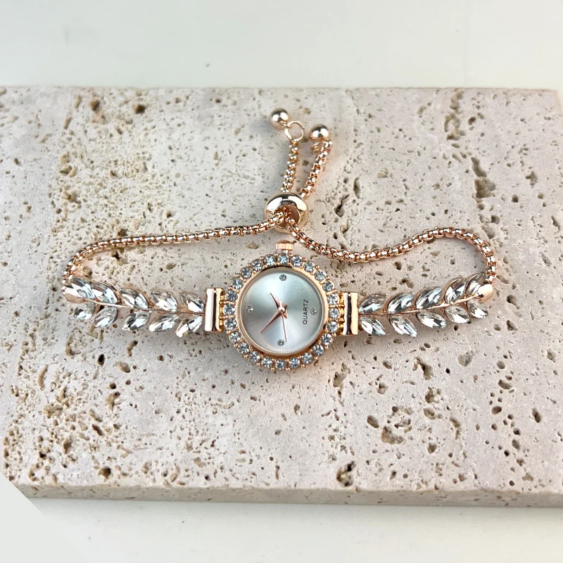 2025 New fashion diamond-encrusted leaf round women's watch simple dial freely adjust cross-border gift watches