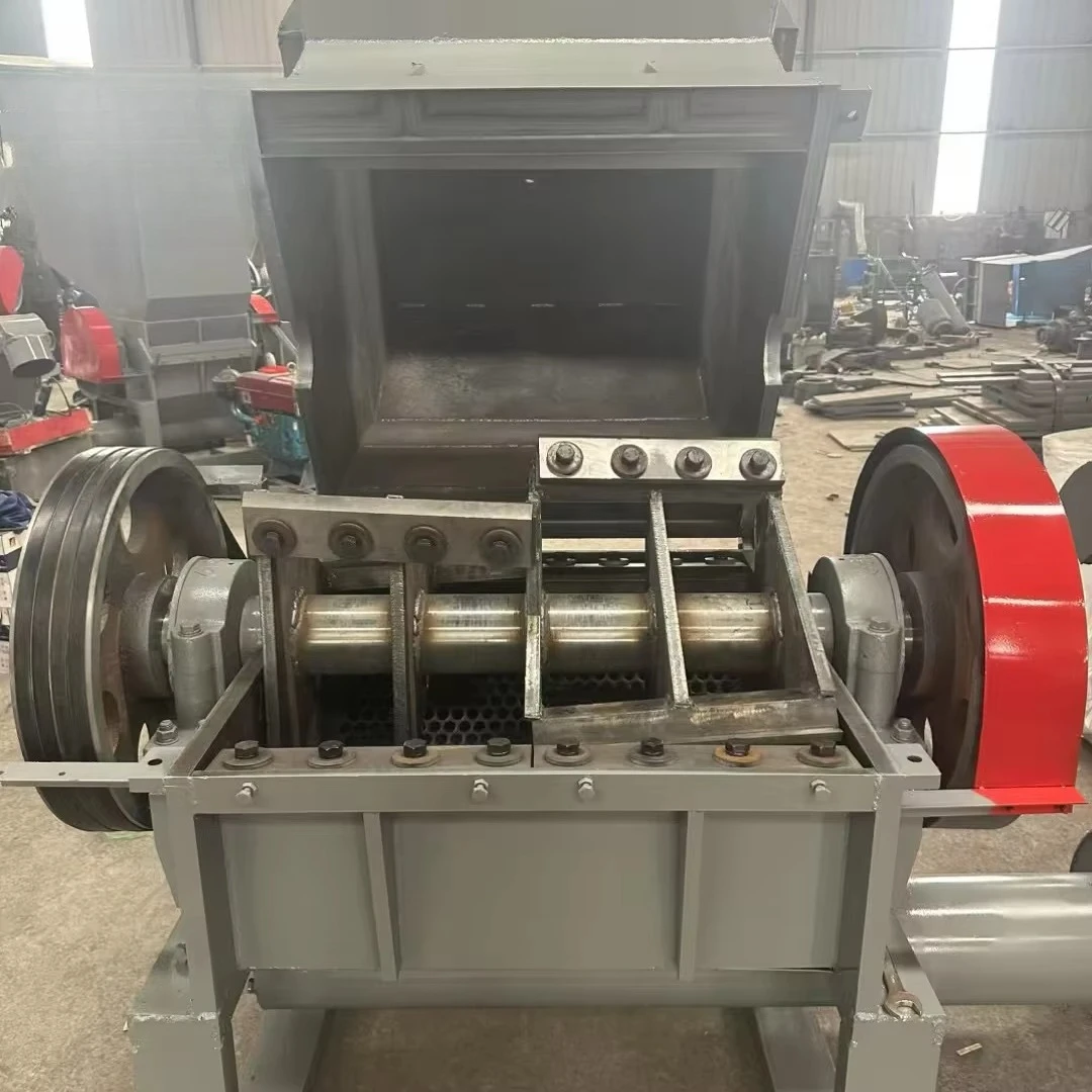New Plastic Crusher Primarily for Processing Waste Plastic Products Such As PP/PE Plastic Crates Fruit Crates and Pallets